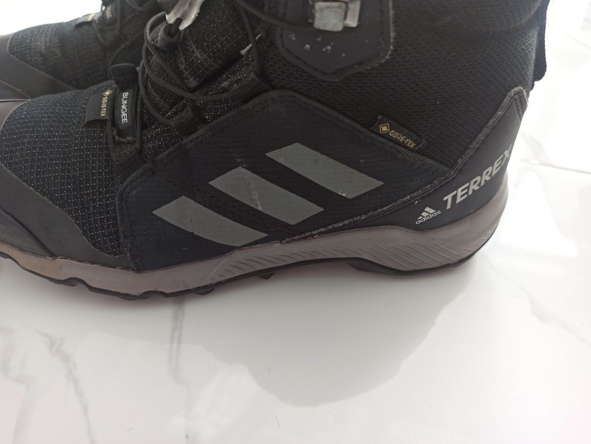Маратонки Adidas terrex
