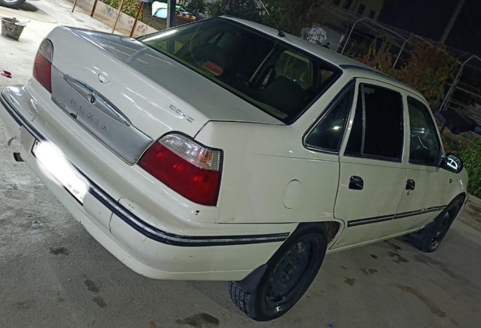 Nexia-1, 2008-yil sotiladi srochno qarshi mashinasi.