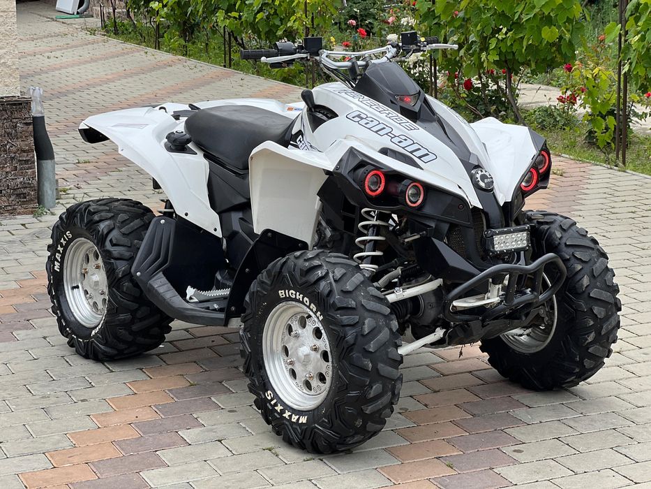 Can am Renegade 800R / 72 cai / 2011 / NR. Negru / Stare foarte buna!