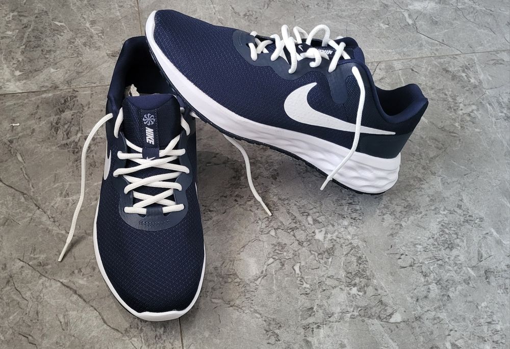 Nike REVOLUTION 6 mar.45.5 Nouu 170lei