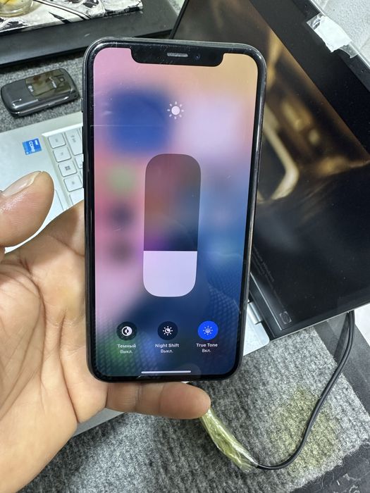 Apple 11 pro idial radnoy 78yomks 512 gb pamet chaqalari yoq  idial