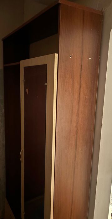 Шкаф в прихожую б/у