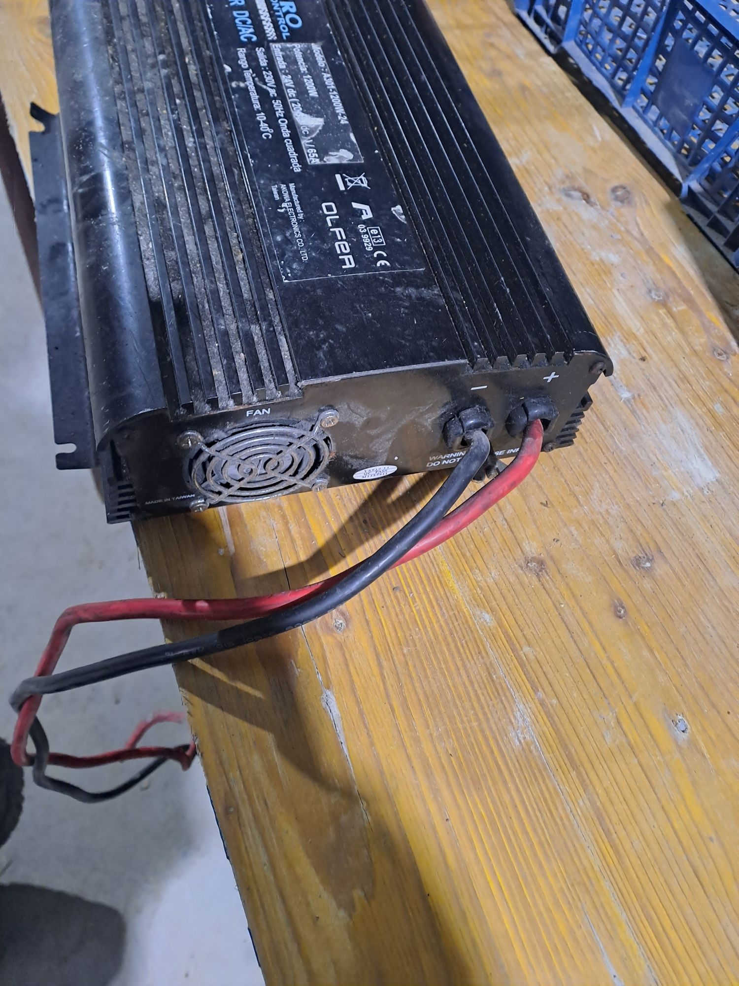 Inverter 24v la 220v