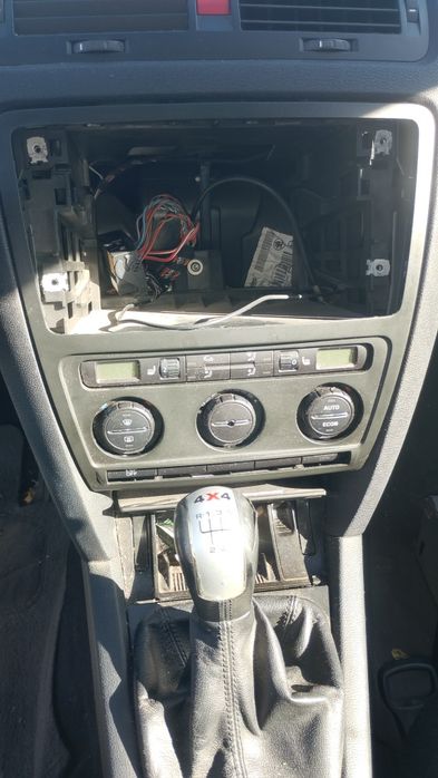 Шкода Октавия 4×4 комби 2006 г. 105 коня. Само на части.