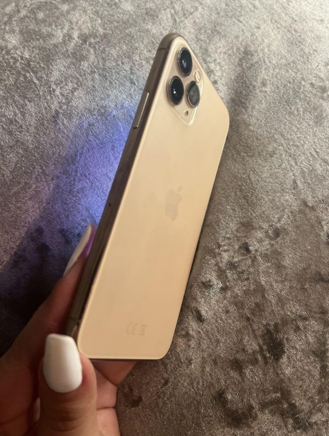 Vand/Schimb iPhone 11 Pro Gold