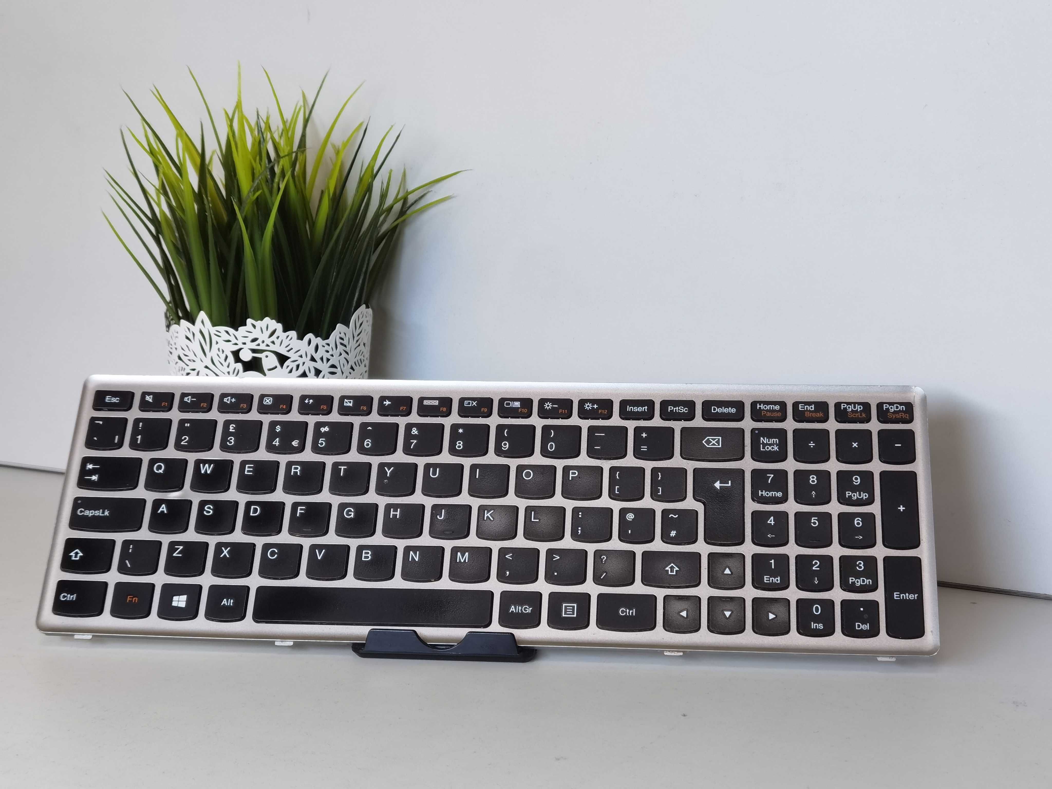 Клавиатура за Lenovo IdeaPad u510 T6A1-uk