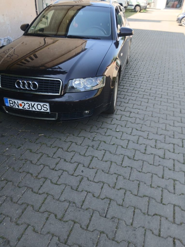 Vând Audi A4 !!!