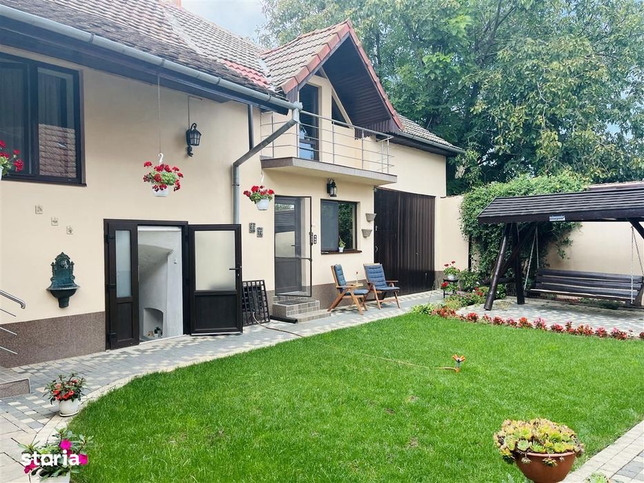 Casa individuala 4 camere, pod, curte 463 mp, pivnita - Apoldu de Jos