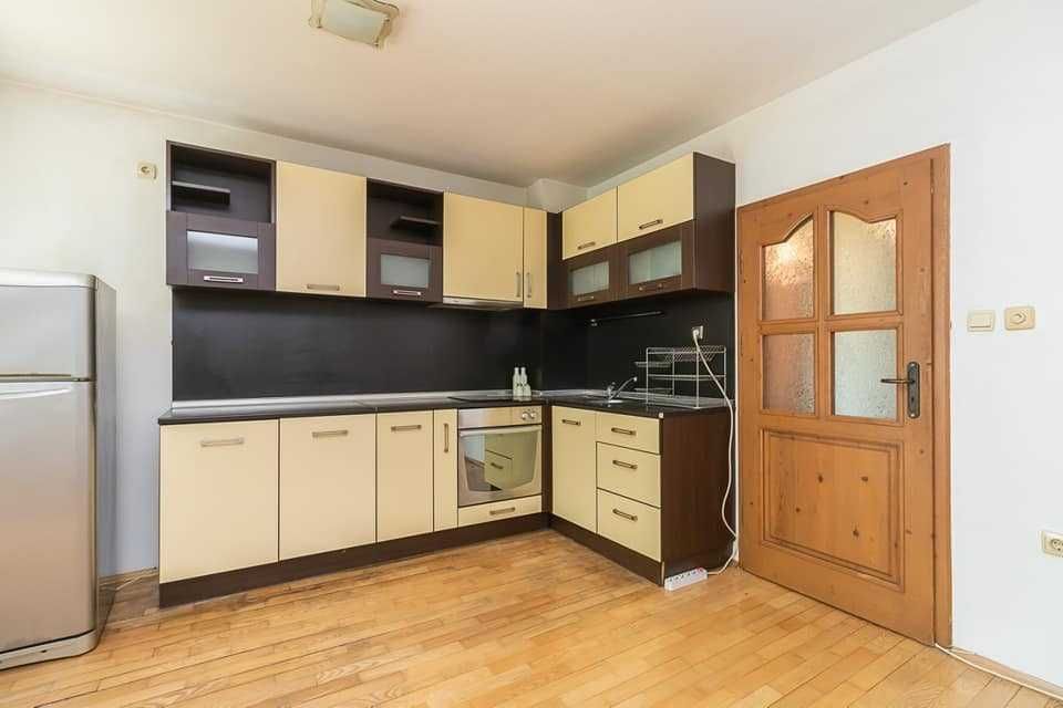 Дава се под наем Двустаен апартамент в Варна, Център - 68 кв.м за 408 € - Снимка #4