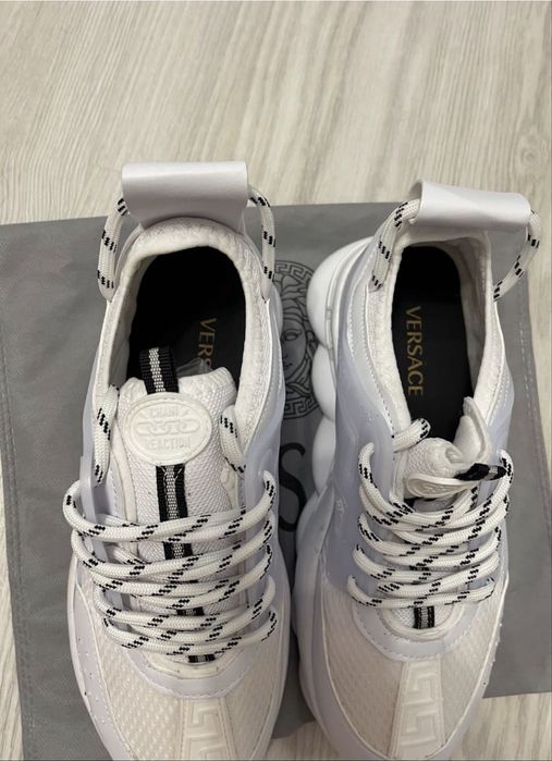 Versache chain reaction