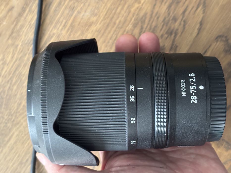 Nikon NIKKOR Z 28-75mm f/2.8 в Гаранция / като нов