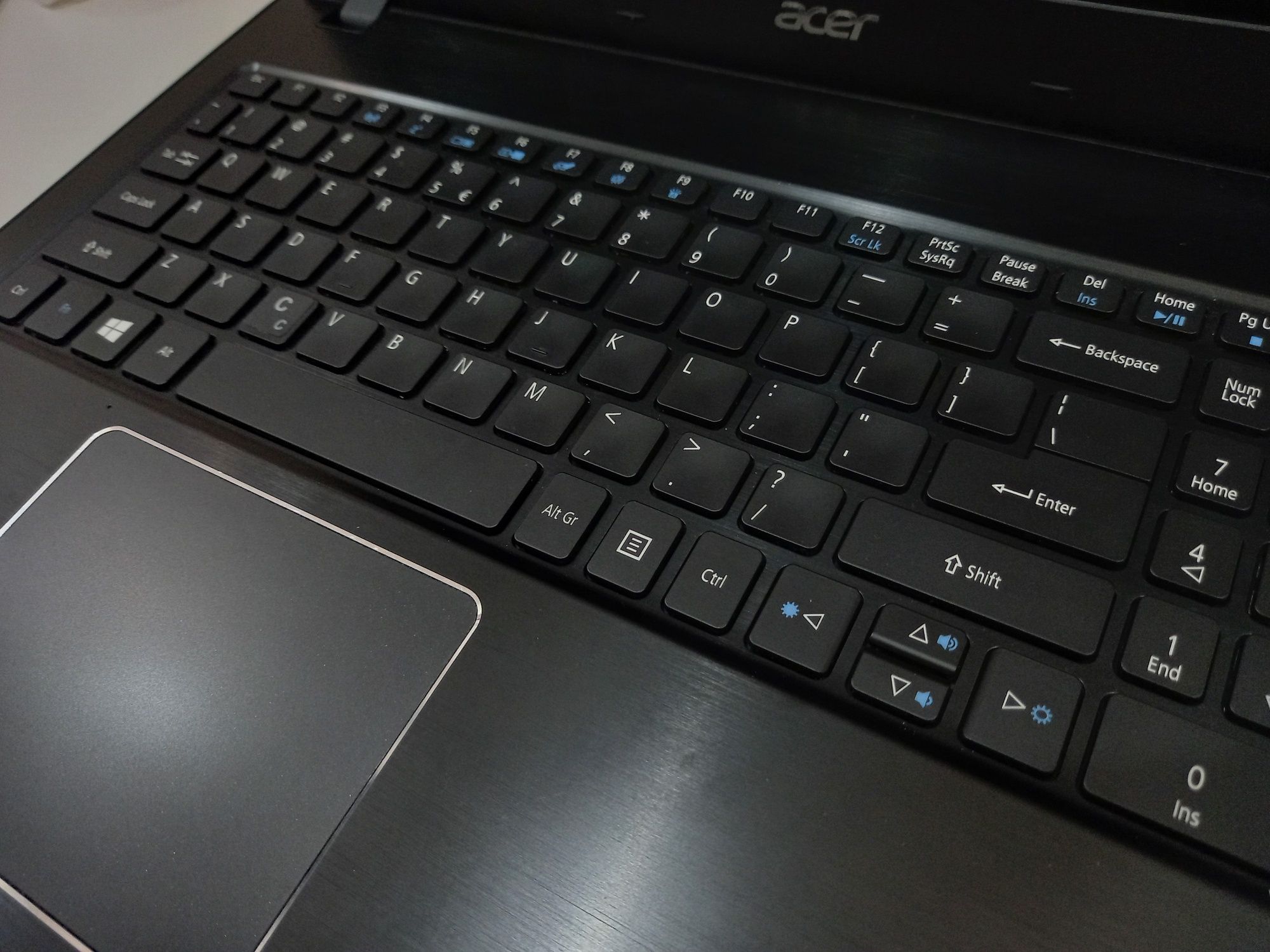 ACER aspire E5-575 series