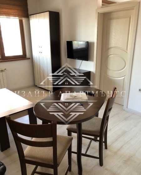 Дава се под наем Двустаен апартамент в Бургас, Славейков - 60 кв.м за 255 € - Снимка #2