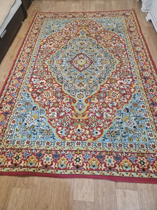 Ковёр натуральный б/у.