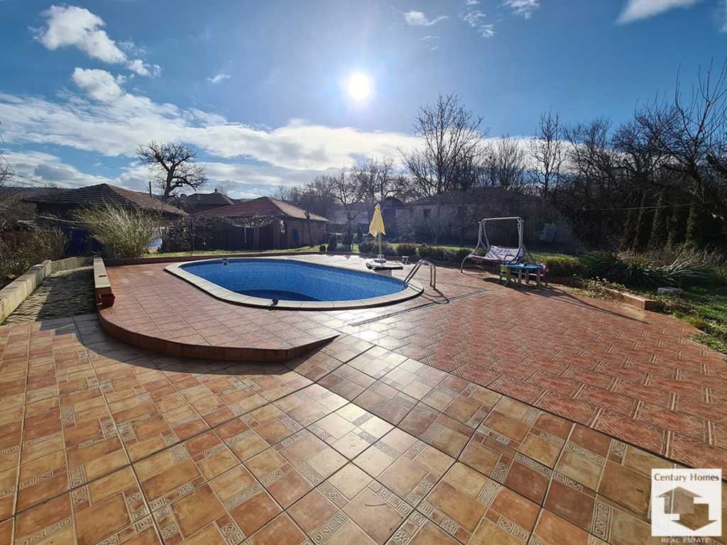 Продава се Къща в с. Мусина, Област Велико Търново - 230 кв.м за 781 €/кв.м - Снимка #1