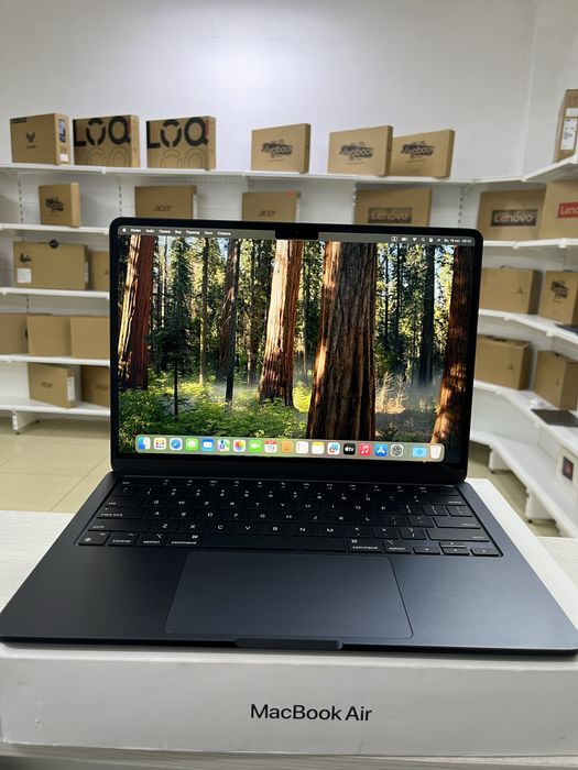 Macbook Air 13 M3 2024