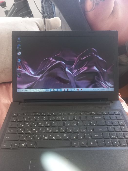 Продам ноутбук  Lenovo