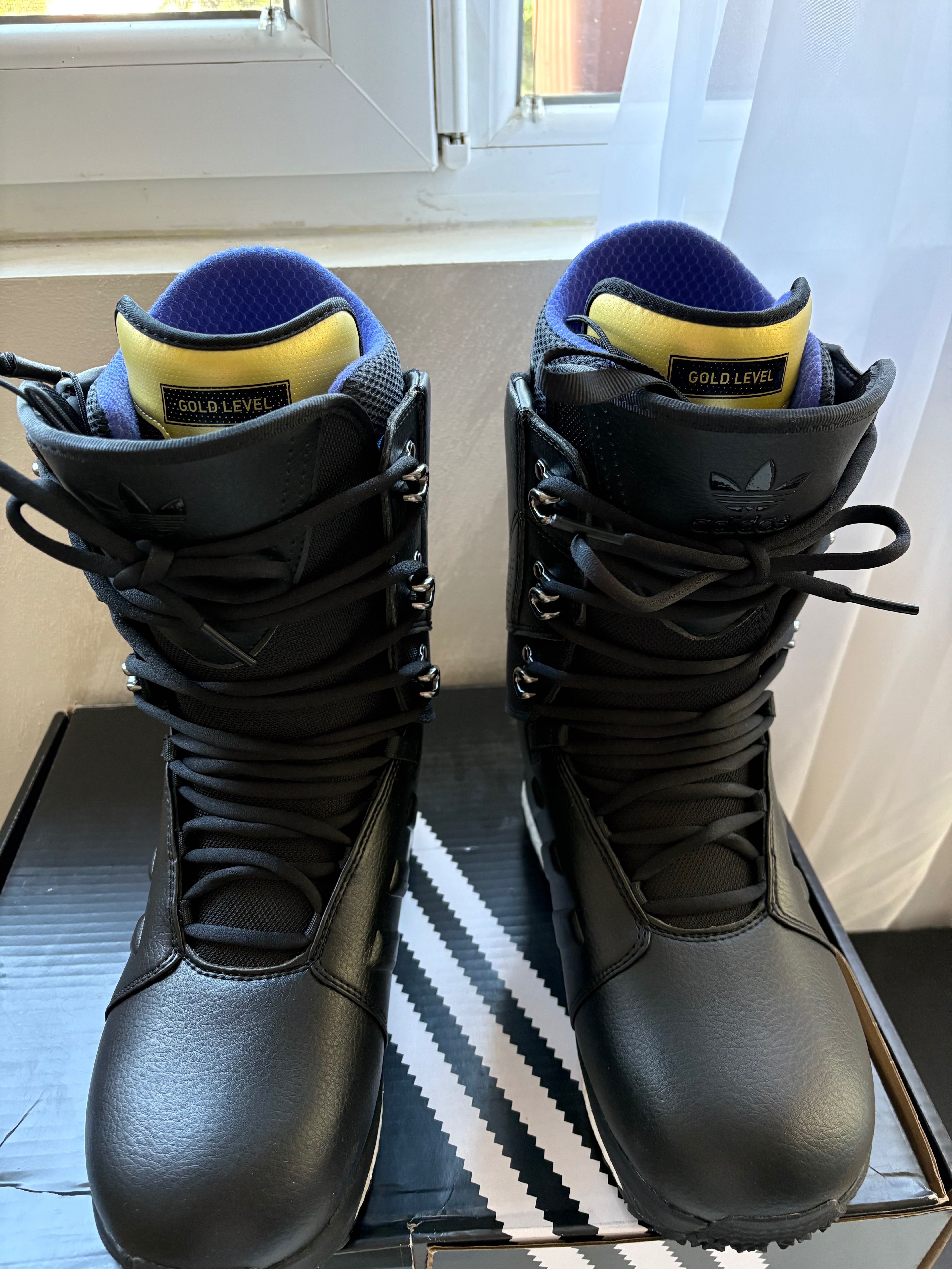 Сноуборд обувки,,adidas”-чисто нови!и