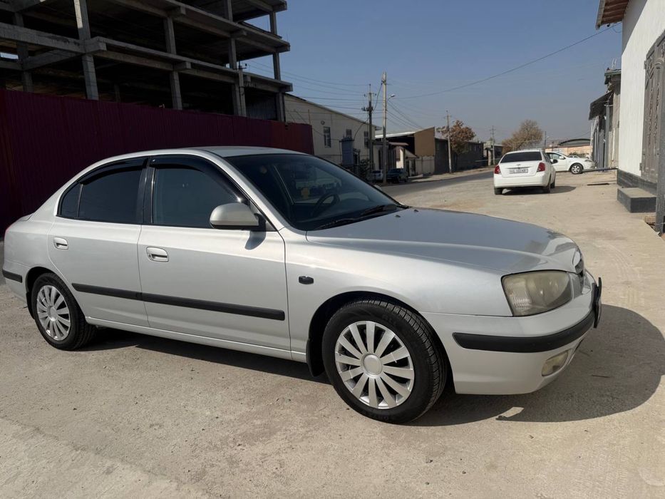 Продаеться Hyundai Elantra 2000 года выпуска