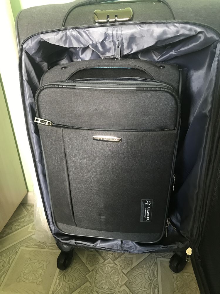 Сумка чемодан