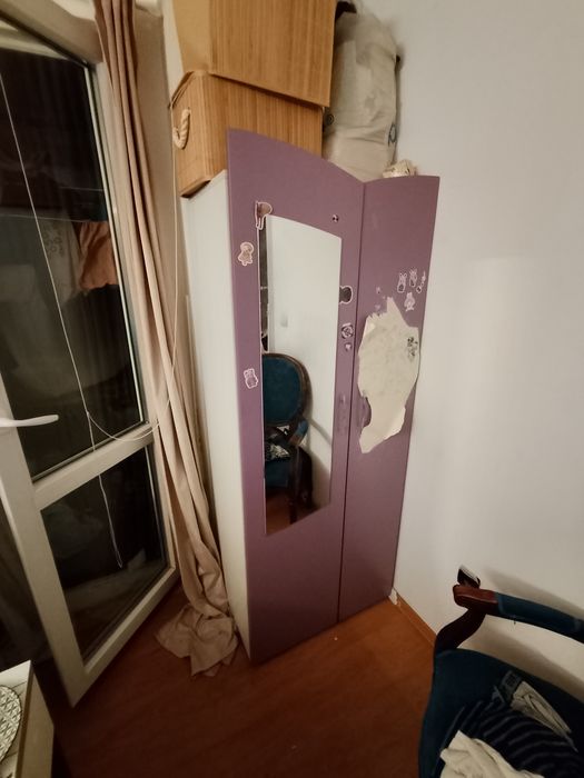 Детски шкаф в добро състояние