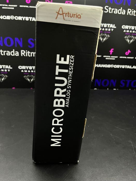 Arturia MicroBrute Analog - in cutie