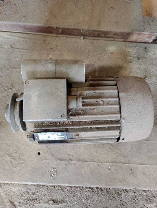 Електрически мотори 150 лв броя