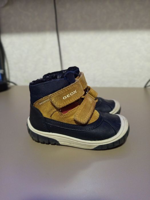 Бебешки боти GEOX