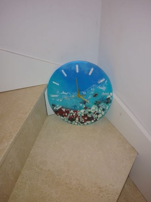 Ceas de perete din rasina epoxy