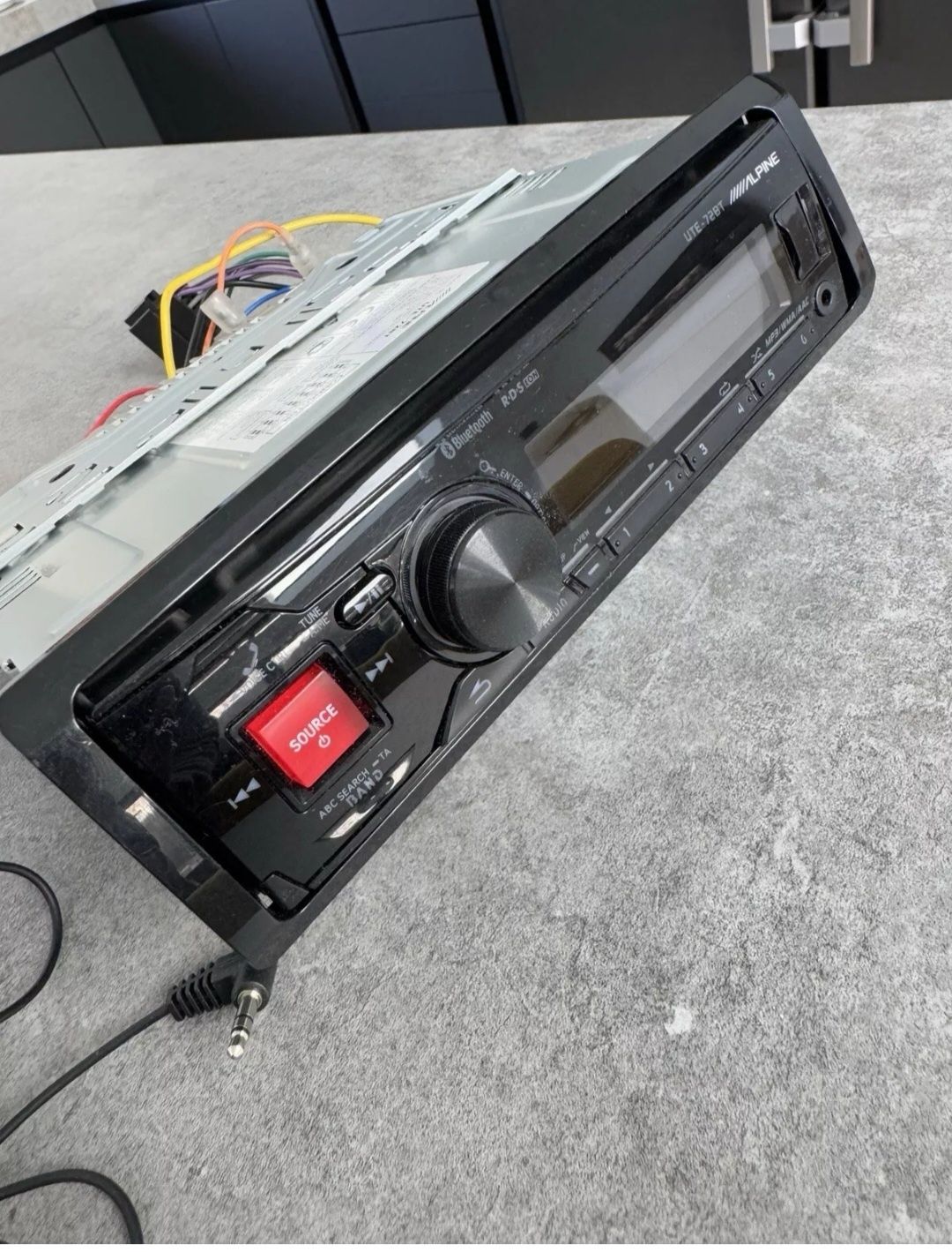 Продавам Pioneer Alpine UTE 72BT