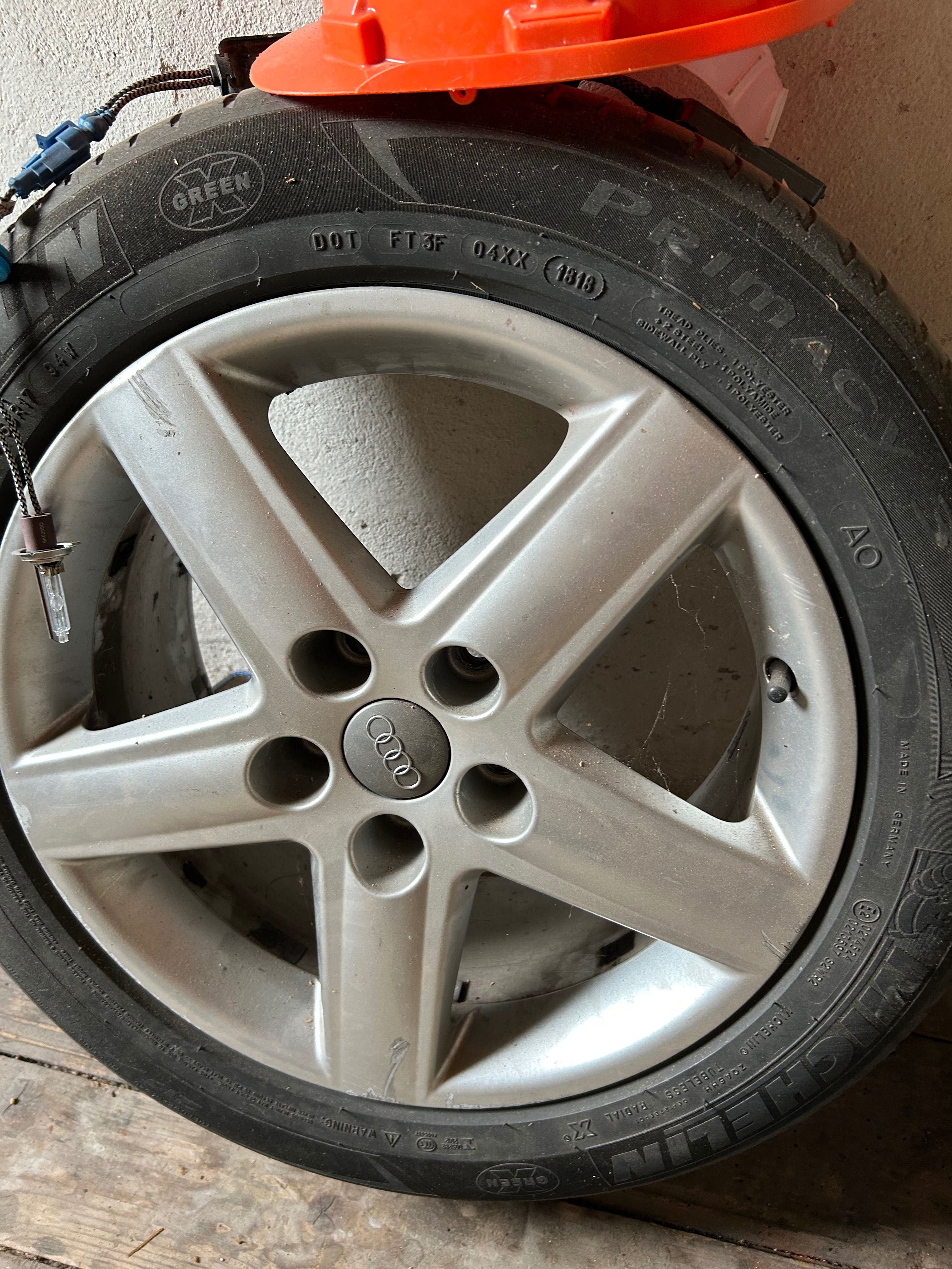 Летни джанти за Ауди , 17-ки- 4Броя заедно с гумата 215/55R17
