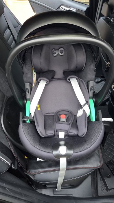 Scoica auto si baza isofix rotativa