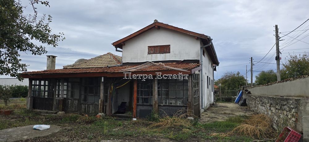 Къща в Варна, област-с.Приселци площ 215 цена 22000