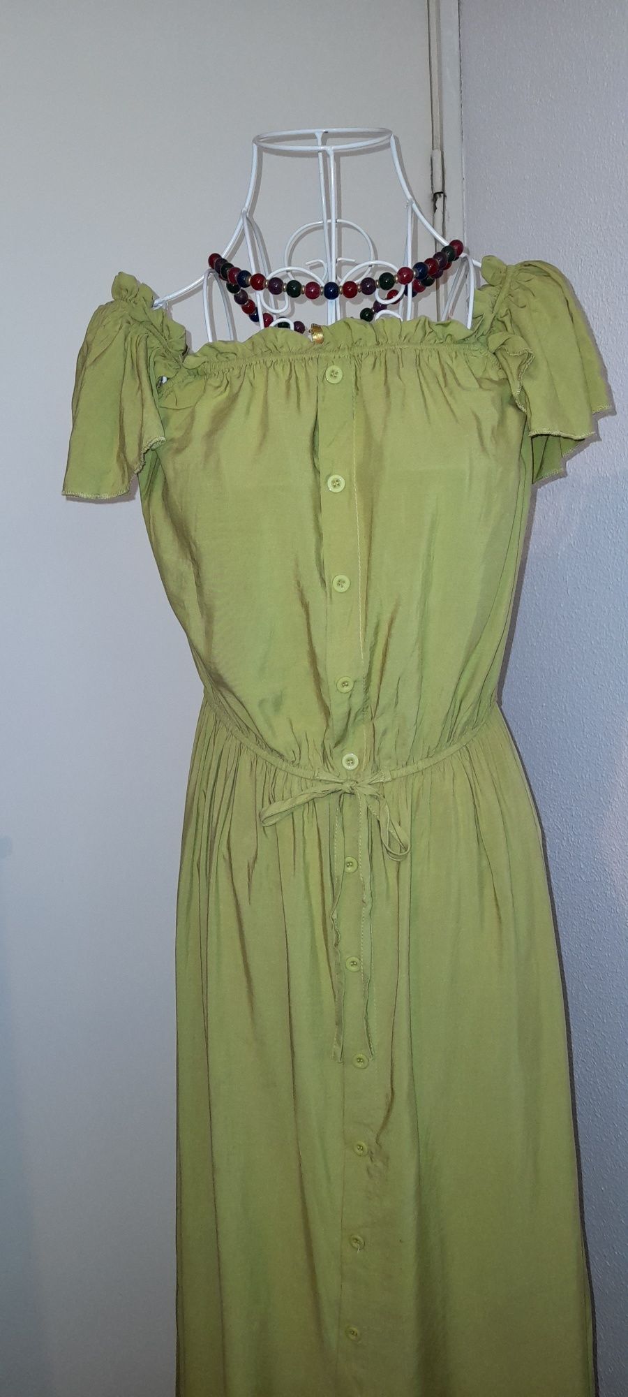 Rochie lunga verde fistic din viscoza