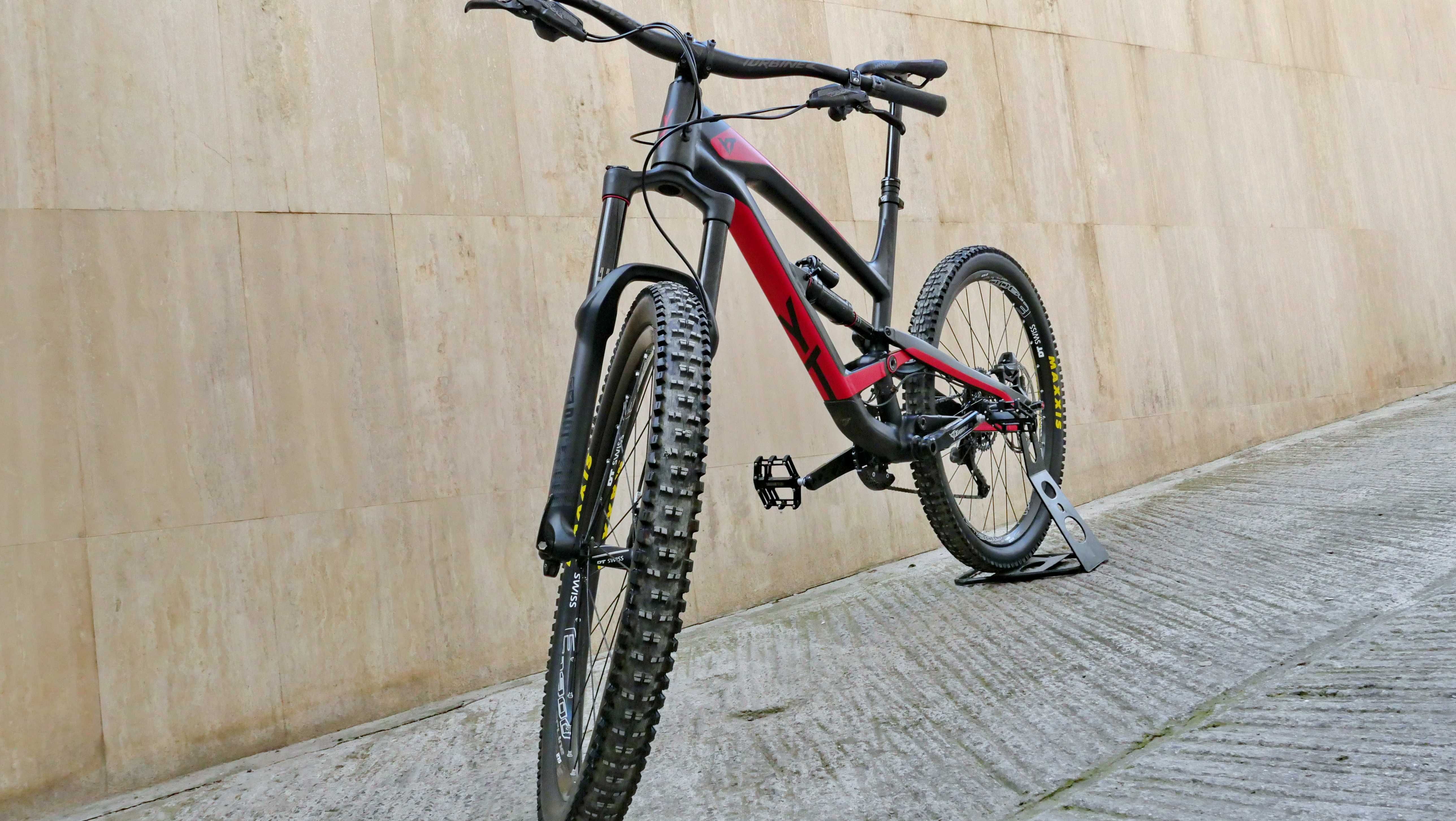 YT Capra AL Comp, 27.5 XL, RockShox Lyrik, 160 ход, 1x 11 Deore SLX