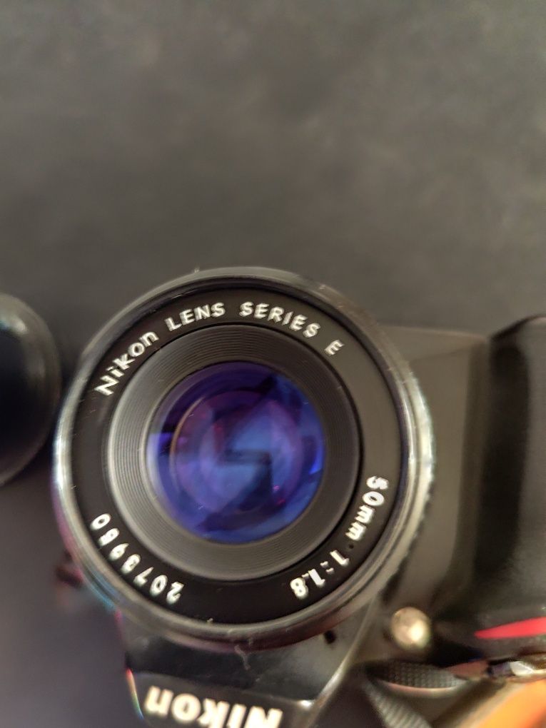 Vând Aparat Nikon D3200 in perfecta stare de functionare