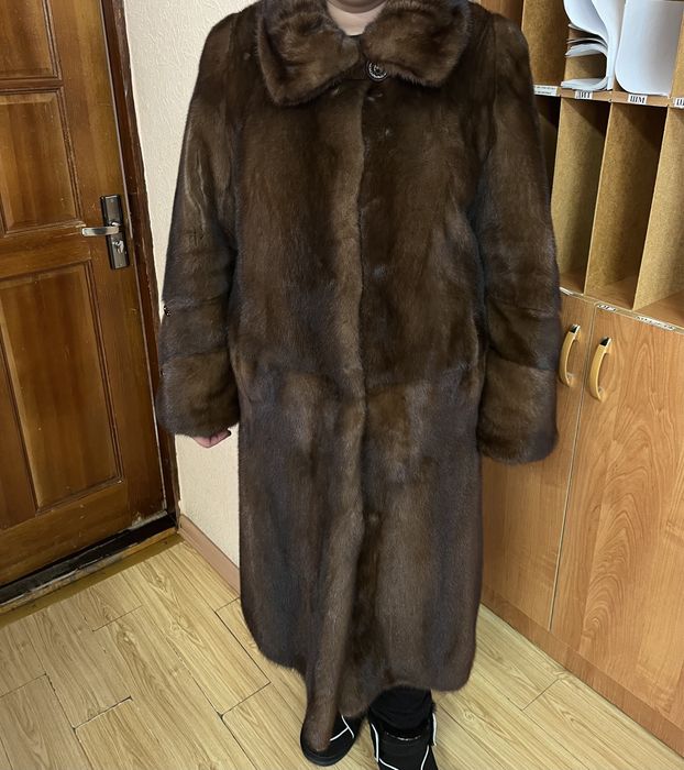 Продаю норковую шубу в отличном состоянии