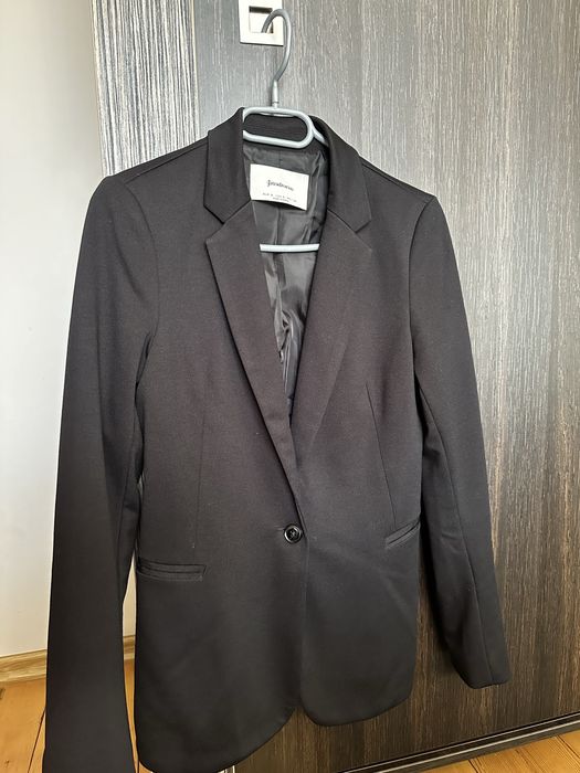 Вталено сако Stradivarius