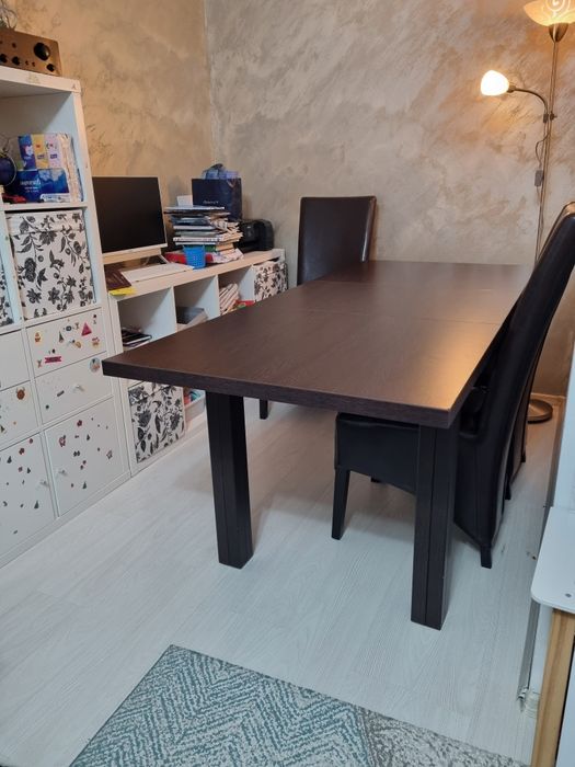 Masa Living / Sufragerie si 4 scaune piele