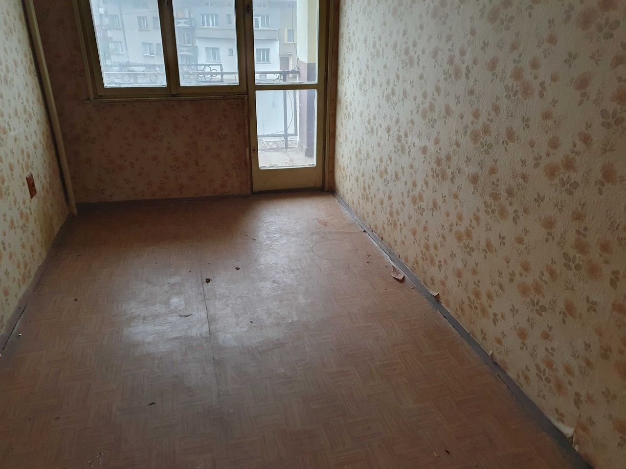 Продава се Двустаен апартамент в Казанлък - 58 кв.м за 1100 €/кв.м - Снимка #8
