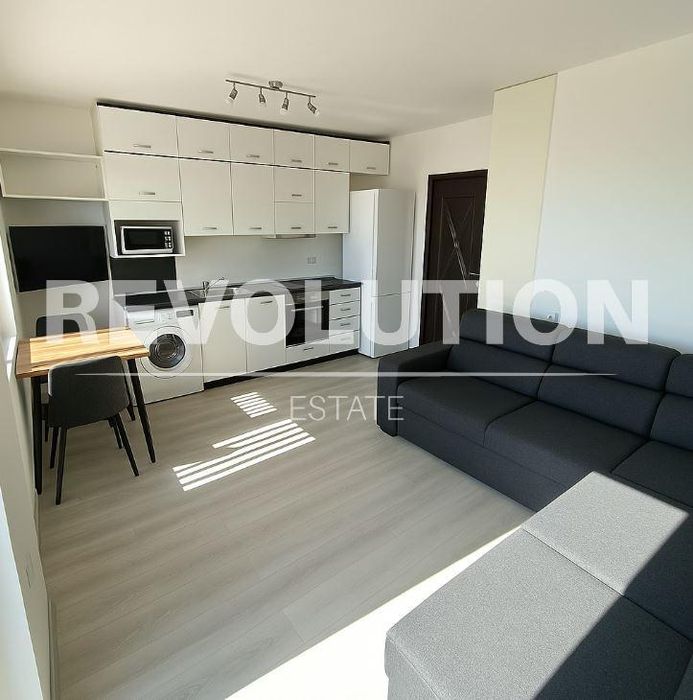 Дава се под наем Двустаен апартамент в Варна, ХЕИ - 75 кв.м за 500 € - Снимка #1