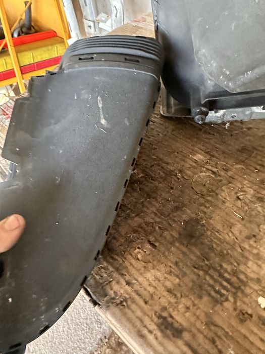 Филтърна кутия ауди а6 2.0тди 177 / audi a6 4g 2.0tdi