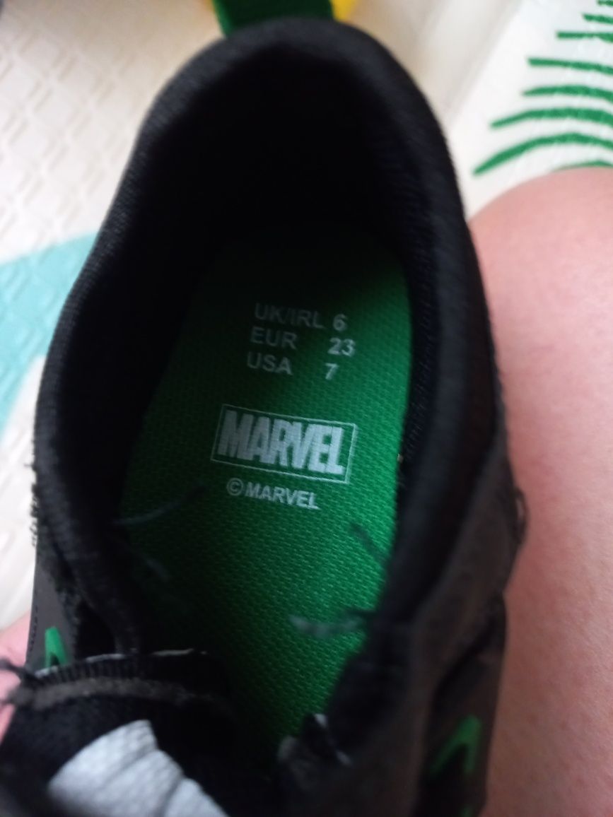 Маратонки за момче Marvel номер 23