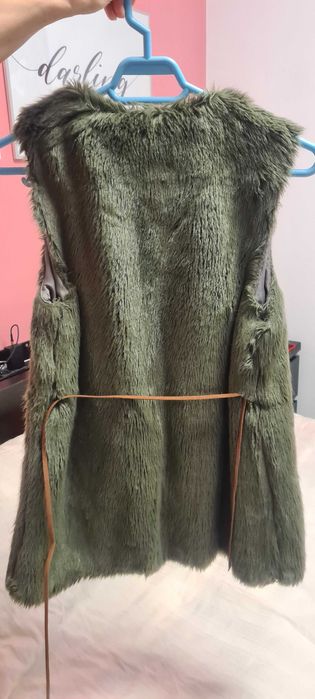 Vesta blanita marimea 152