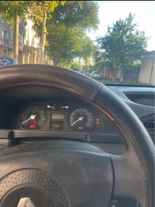 Vand/schimb renault laguna 2