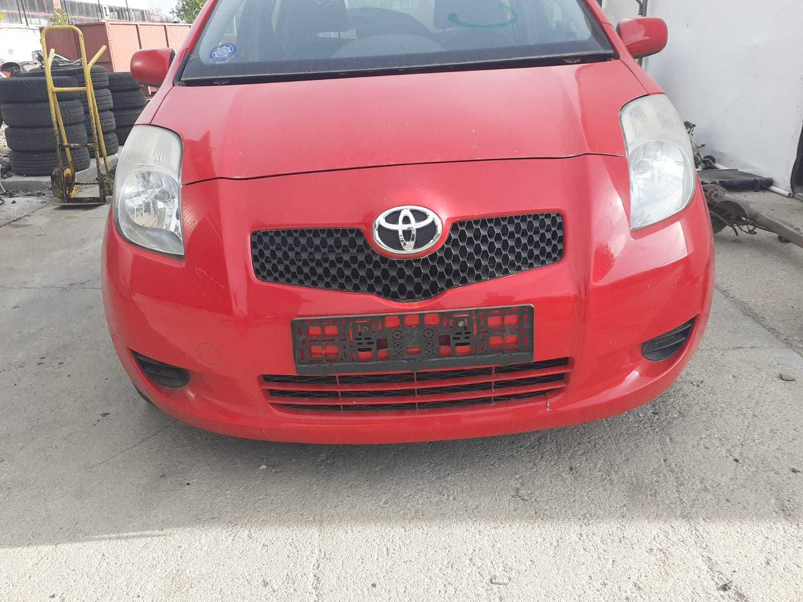 Fata completa Toyota Yaris