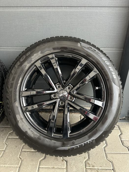 Roți iarnă BMW X3 G01/X4 G02 225/60R18 Pirelli runflat + senzori