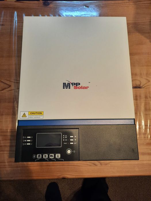 Invertor hibrit MPPSolar 5kW