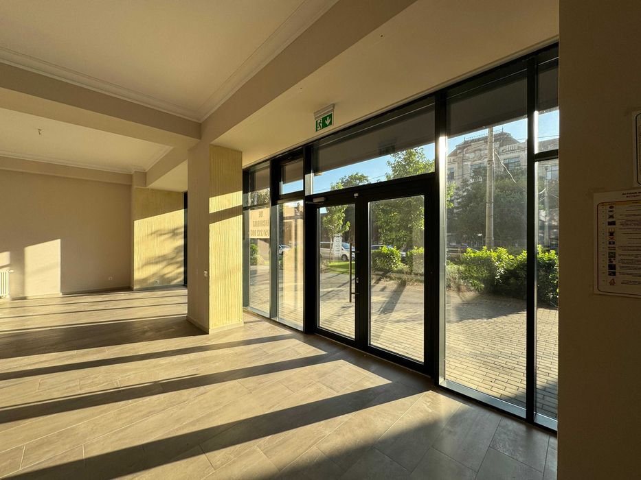 Spatiu comercial de inchiriat Republicii