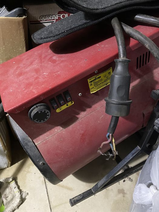 Пушка тепловая трехфазная новая